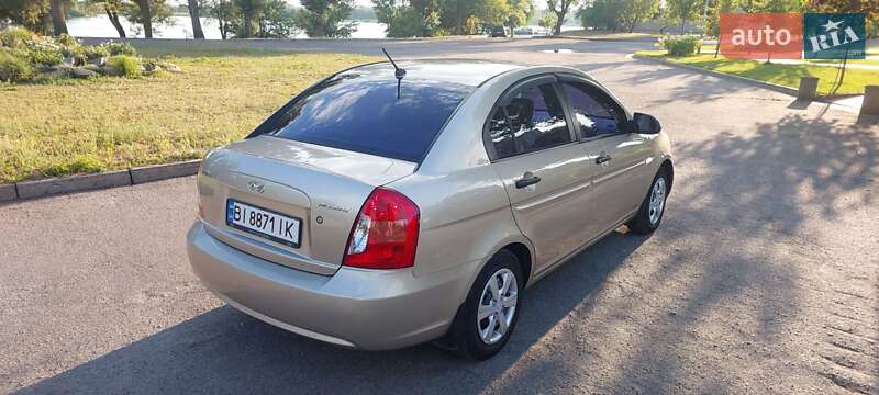 Hyundai Accent 2008