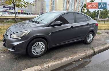 Седан Hyundai Accent 2014 в 