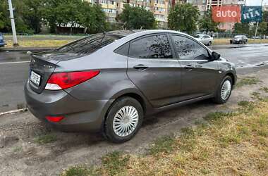 Седан Hyundai Accent 2014 в 