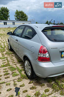 Хэтчбек Hyundai Accent 2008 в 