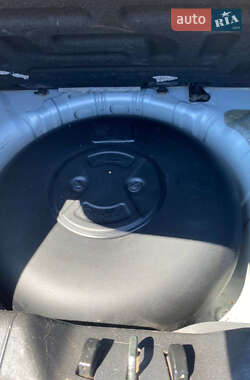 Хэтчбек Hyundai Accent 2008 в 