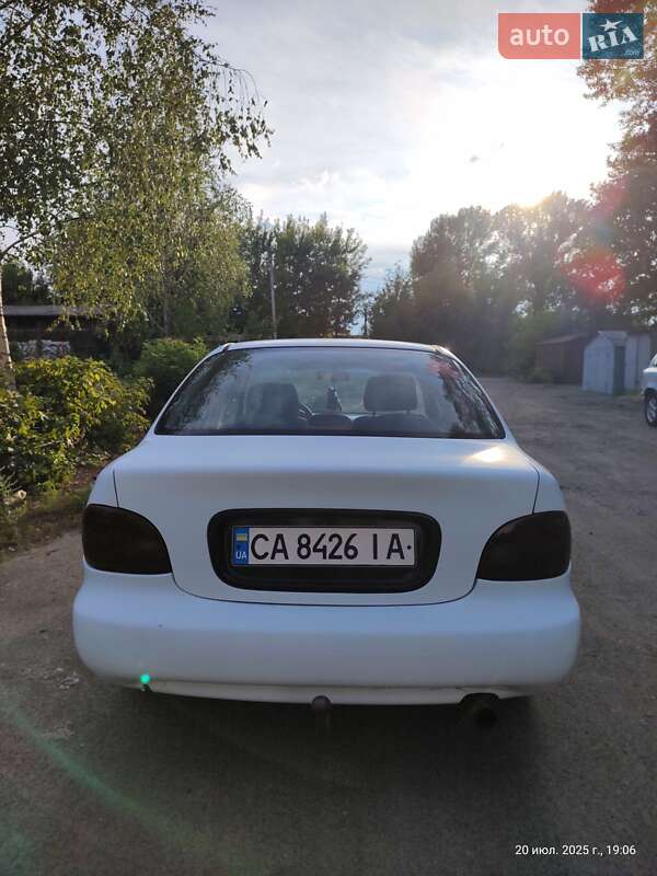 Седан Hyundai Accent 1997 в Смілі