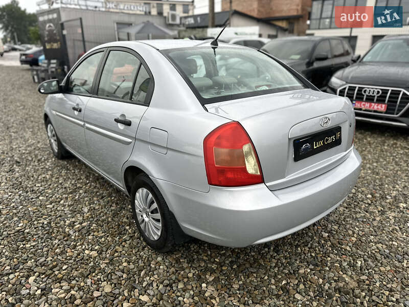 Хэтчбек Hyundai Accent 2008 в Ивано-Франковске