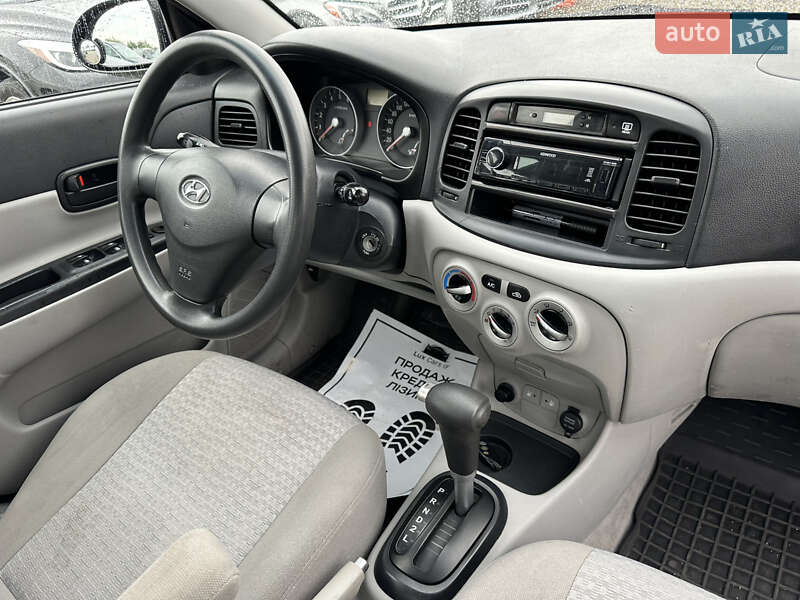 Хэтчбек Hyundai Accent 2008 в Ивано-Франковске