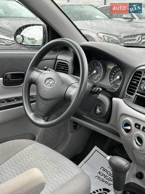 Хэтчбек Hyundai Accent 2008 в Ивано-Франковске