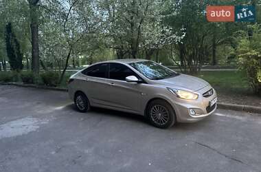 Седан Hyundai Accent 2012 в 