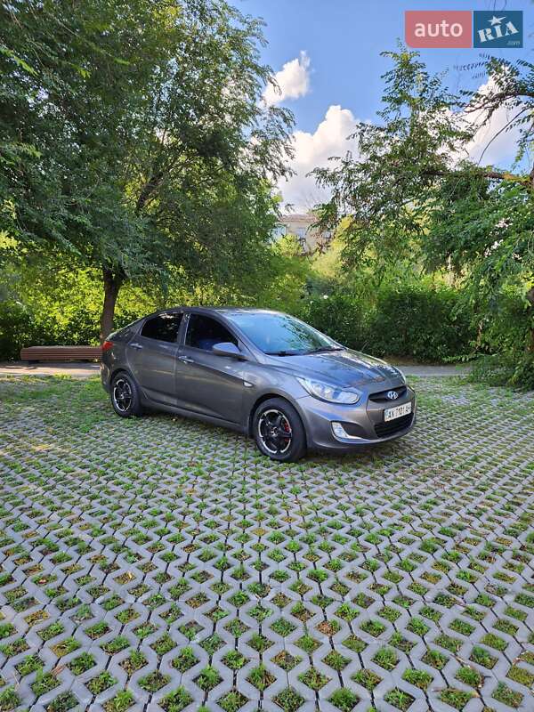 Седан Hyundai Accent 2011 в Харкові