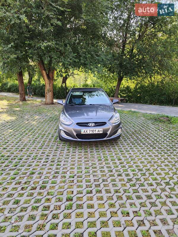 Седан Hyundai Accent 2011 в Харкові