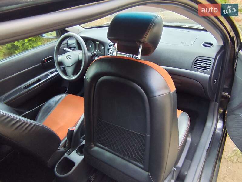 Хетчбек Hyundai Accent 2008 в Великодолинському