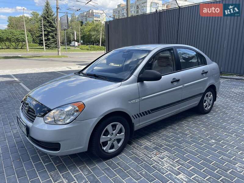 Седан Hyundai Accent 2008 в Полтаве