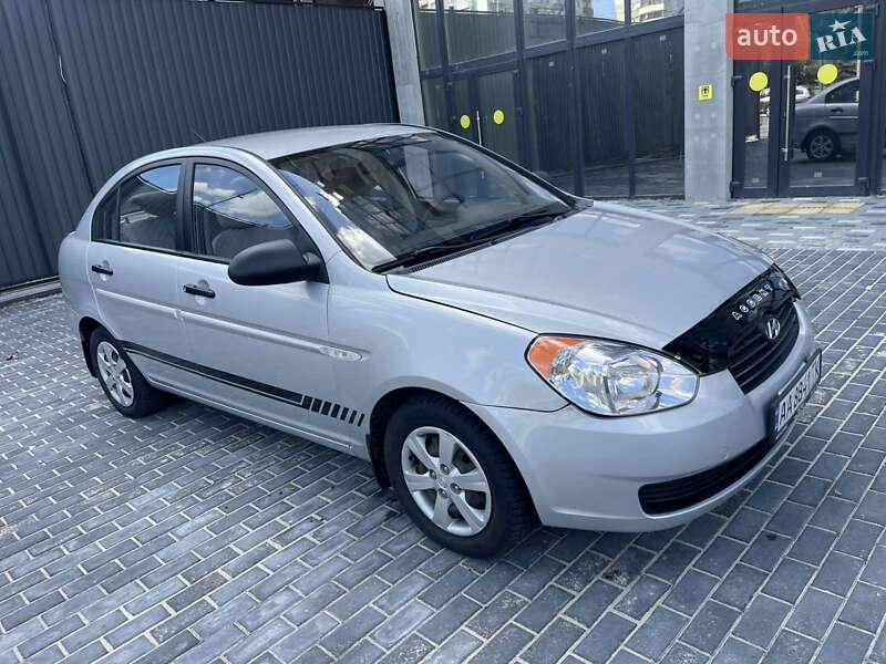 Седан Hyundai Accent 2008 в Полтаве