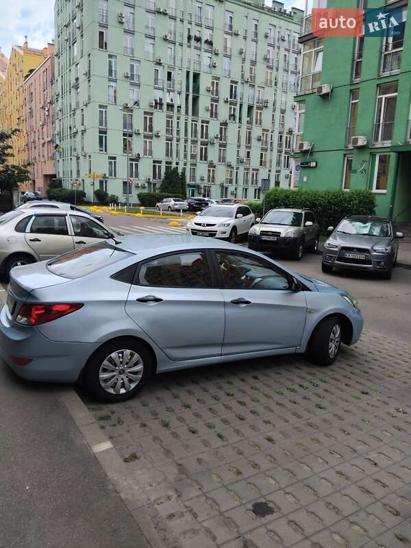 Седан Hyundai Accent 2011 в Києві