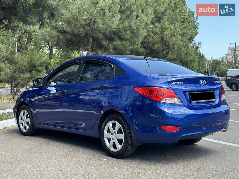 Седан Hyundai Accent 2013 в Одессе