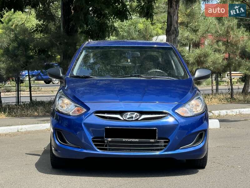 Седан Hyundai Accent 2013 в Одессе
