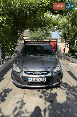 Седан Hyundai Accent 2013 в Першотравенську