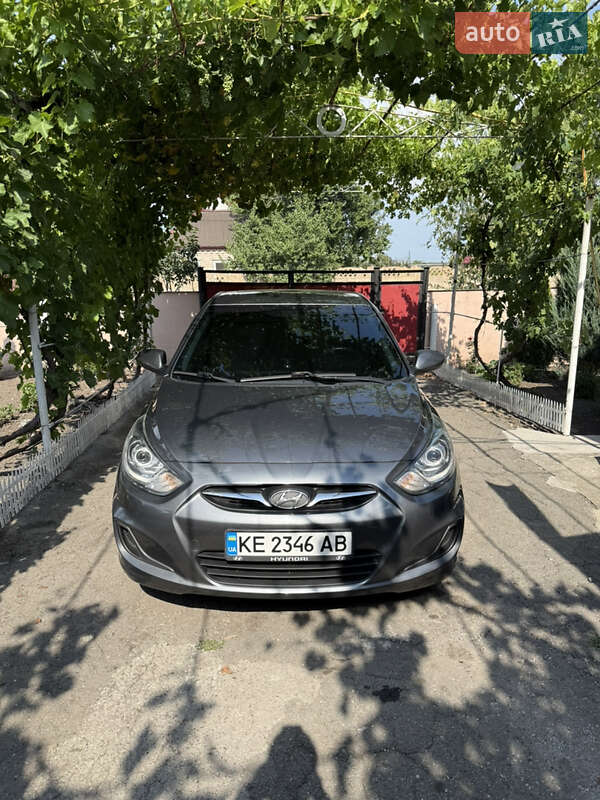 Седан Hyundai Accent 2013 в 