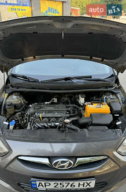 Седан Hyundai Accent 2013 в 