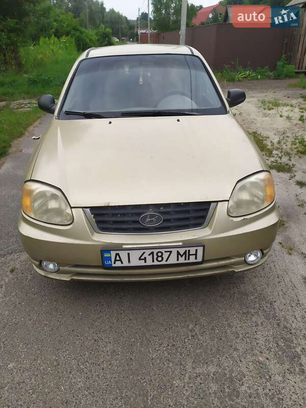Седан Hyundai Accent 2003 в Киеве
