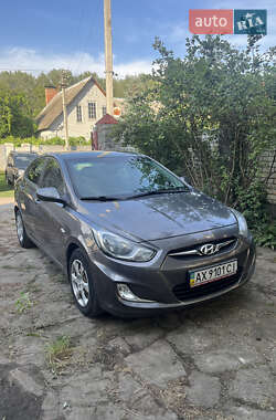 Седан Hyundai Accent 2011 в Чугуеве