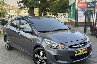 Седан Hyundai Accent 2016 в Миколаєві