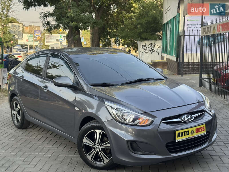 Hyundai Accent 2016