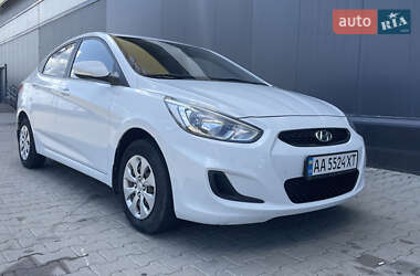 Седан Hyundai Accent 2019 в Києві