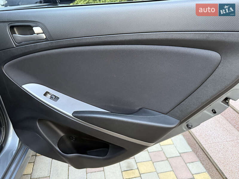 Седан Hyundai Accent 2019 в Днепре