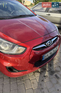 Седан Hyundai Accent 2011 в Чернівцях