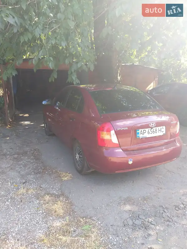 Hyundai Accent