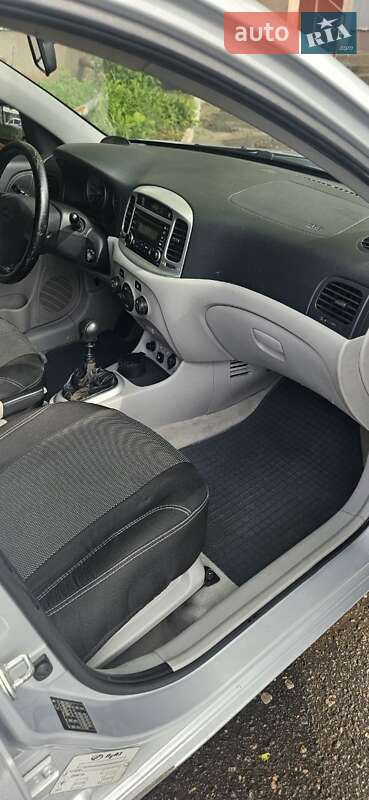 Седан Hyundai Accent 2008 в Николаеве