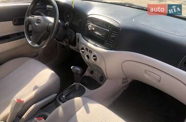 Седан Hyundai Accent 2007 в Петропавловской Борщаговке
