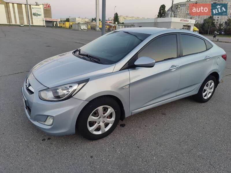 Седан Hyundai Accent 2011 в Харькове