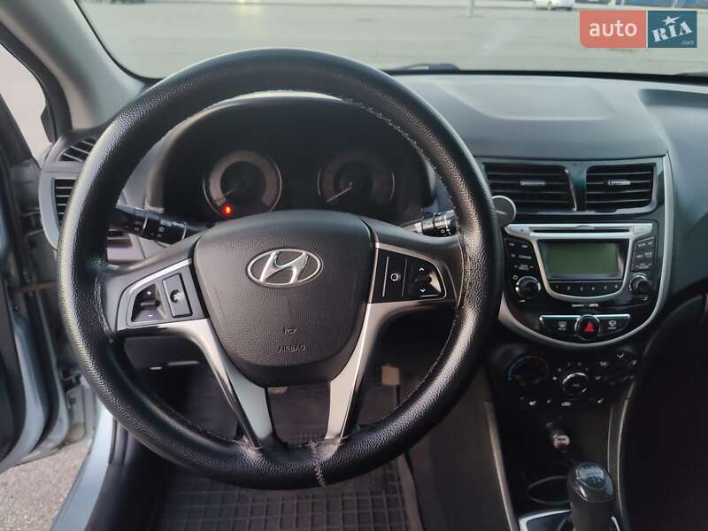 Седан Hyundai Accent 2011 в Харькове