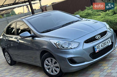Седан Hyundai Accent 2019 в Днепре