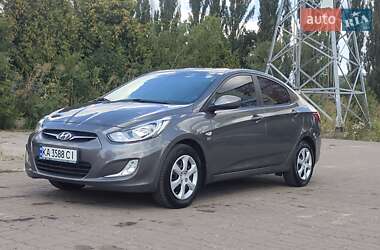 Седан Hyundai Accent 2012 в Киеве