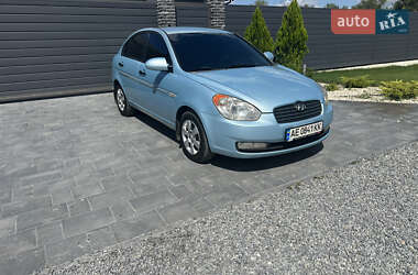 Седан Hyundai Accent 2008 в Днепре