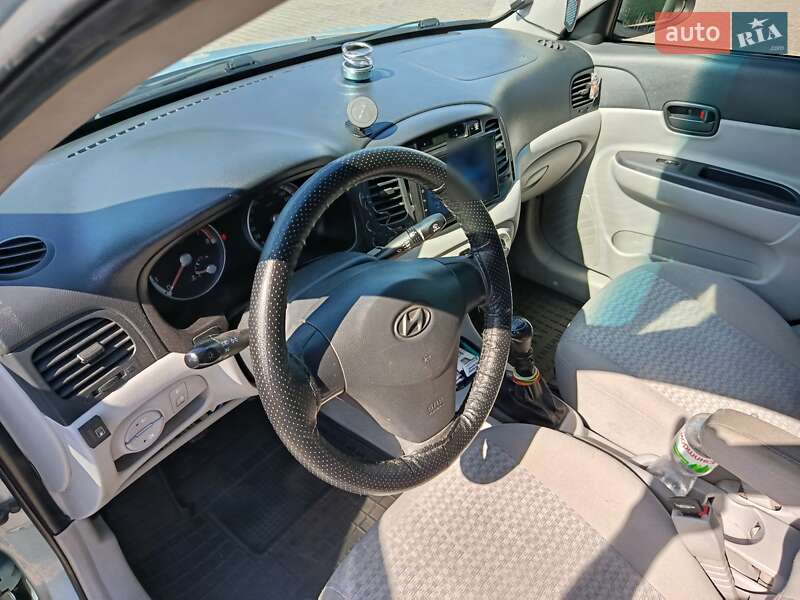 Седан Hyundai Accent 2008 в Одесі