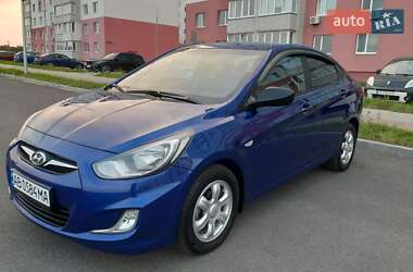 Седан Hyundai Accent 2013 в Виннице