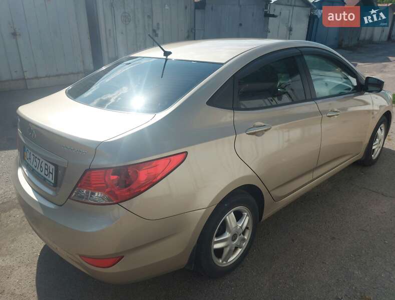 Седан Hyundai Accent 2012 в Черкассах фото 8 Седан Hyundai Accent 2012 в Черкассах