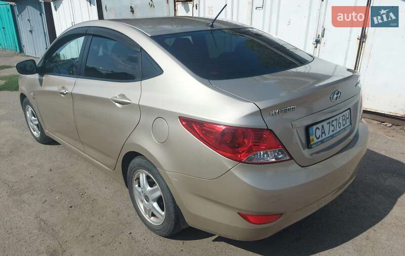 Седан Hyundai Accent 2012 в Черкассах фото 16 Седан Hyundai Accent 2012 в Черкассах