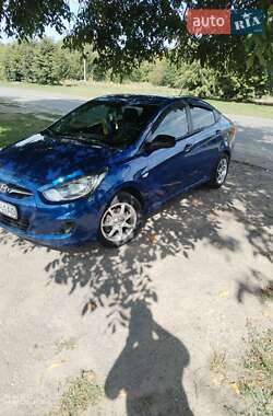 Седан Hyundai Accent 2011 в Жашкове