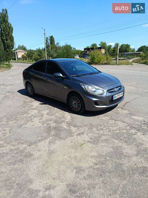 Седан Hyundai Accent 2011 в Кропивницком