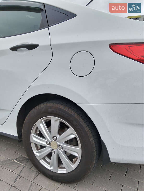 Седан Hyundai Accent 2013 в Одессе