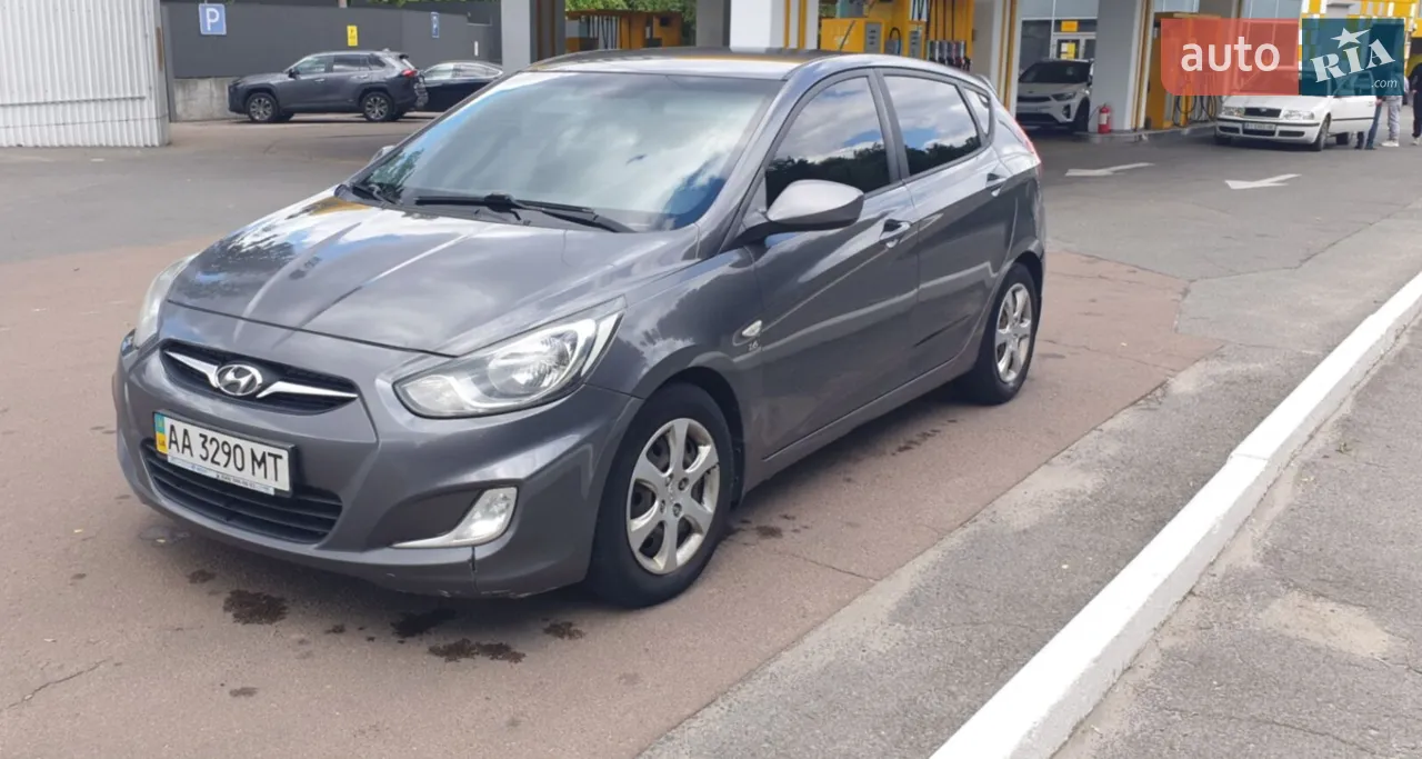 2011 Hyundai Accent - мініатюра 18