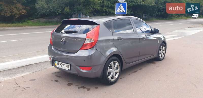 Хетчбек Hyundai Accent 2012 в Києві фото 5 Хетчбек Hyundai Accent 2012 в Києві