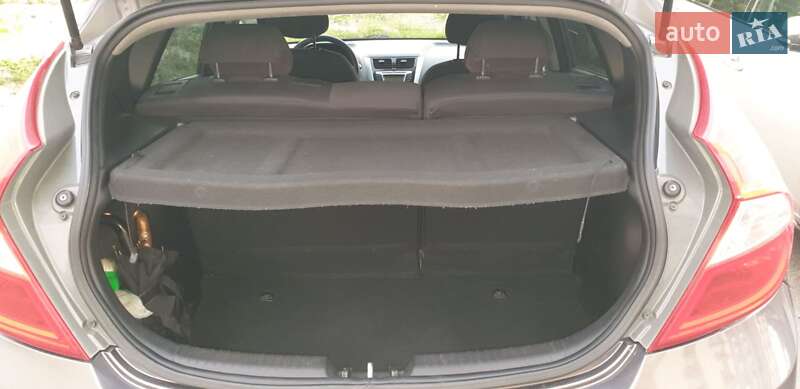Хетчбек Hyundai Accent 2012 в Києві фото 17 Хетчбек Hyundai Accent 2012 в Києві