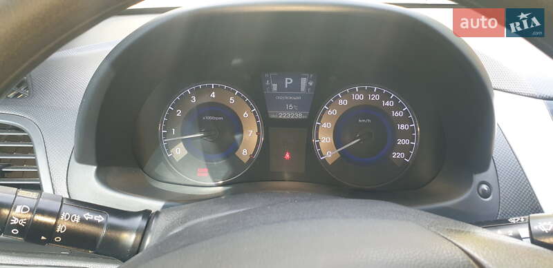 Хетчбек Hyundai Accent 2012 в Києві фото 33 Хетчбек Hyundai Accent 2012 в Києві