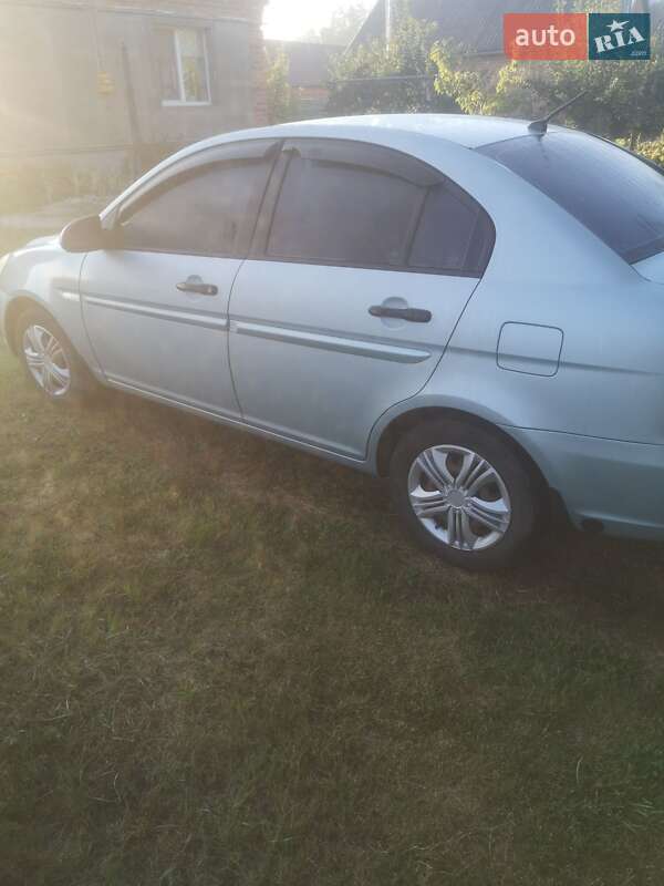 Hyundai Accent 2008