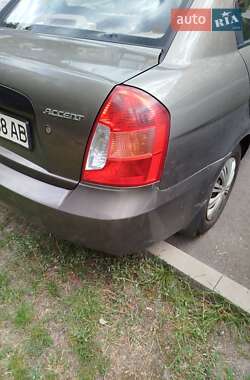 Седан Hyundai Accent 2010 в Киеве