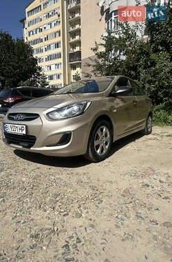 Седан Hyundai Accent 2012 в 